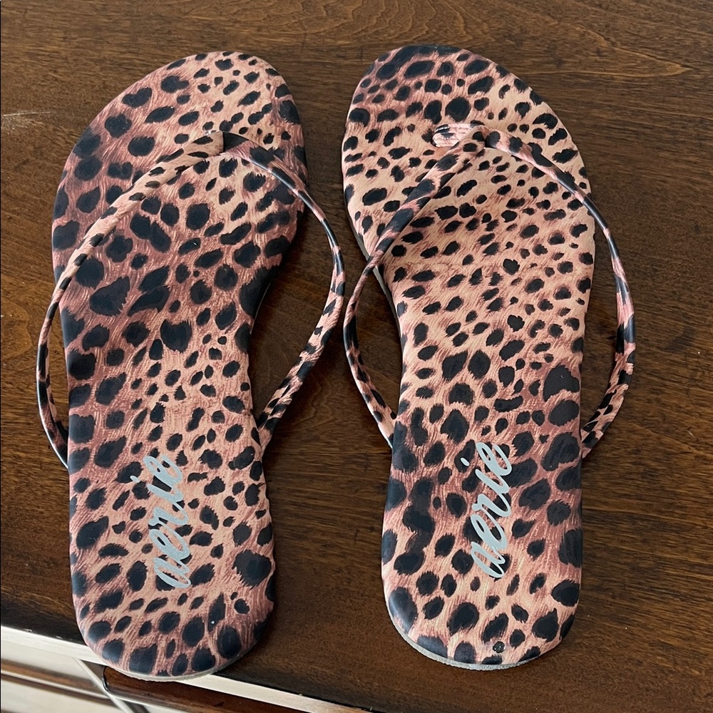 Aerie Leopard Print Sandals Flip Flops - New size 7